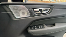 Volvo XC60 2.0 T8 [455] PHEV Ultra Dark 5dr AWD Geartronic Estate